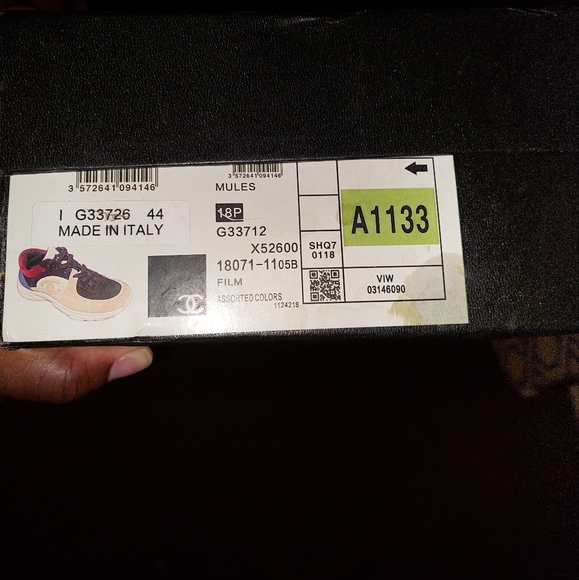 Chanel sneakers/size 10 which is a size 43 - Picture 2 of 5